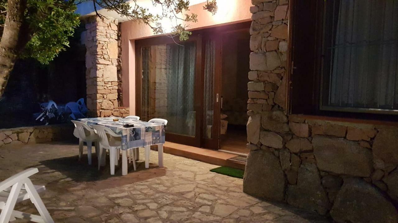 Corbezzolo Villa Порто Таверна Екстериор снимка